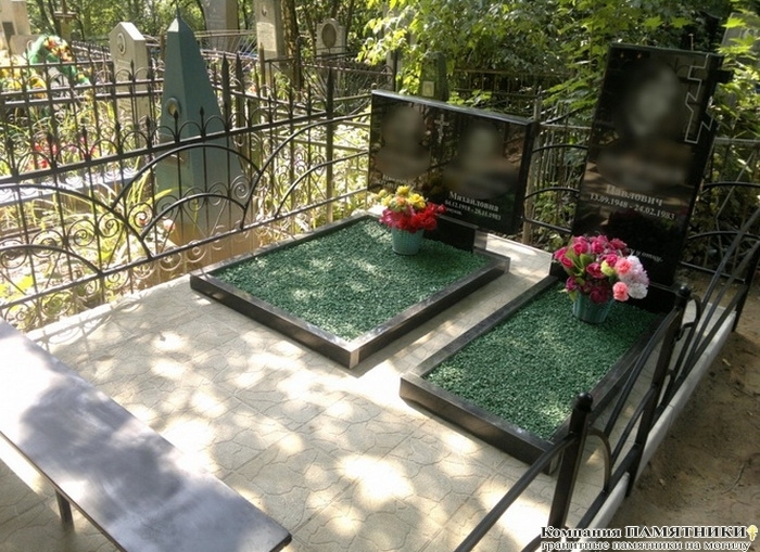 гранитный памятник